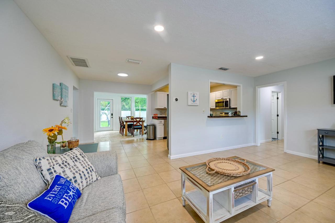 Sunny Sarasota Home With Private Yard And Fire Pit! ภายนอก รูปภาพ